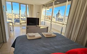 Centrico, Ideal Para Conocer La Ciudad, Vista Panoramica, Con Piscina Y Seguridad 24Hs